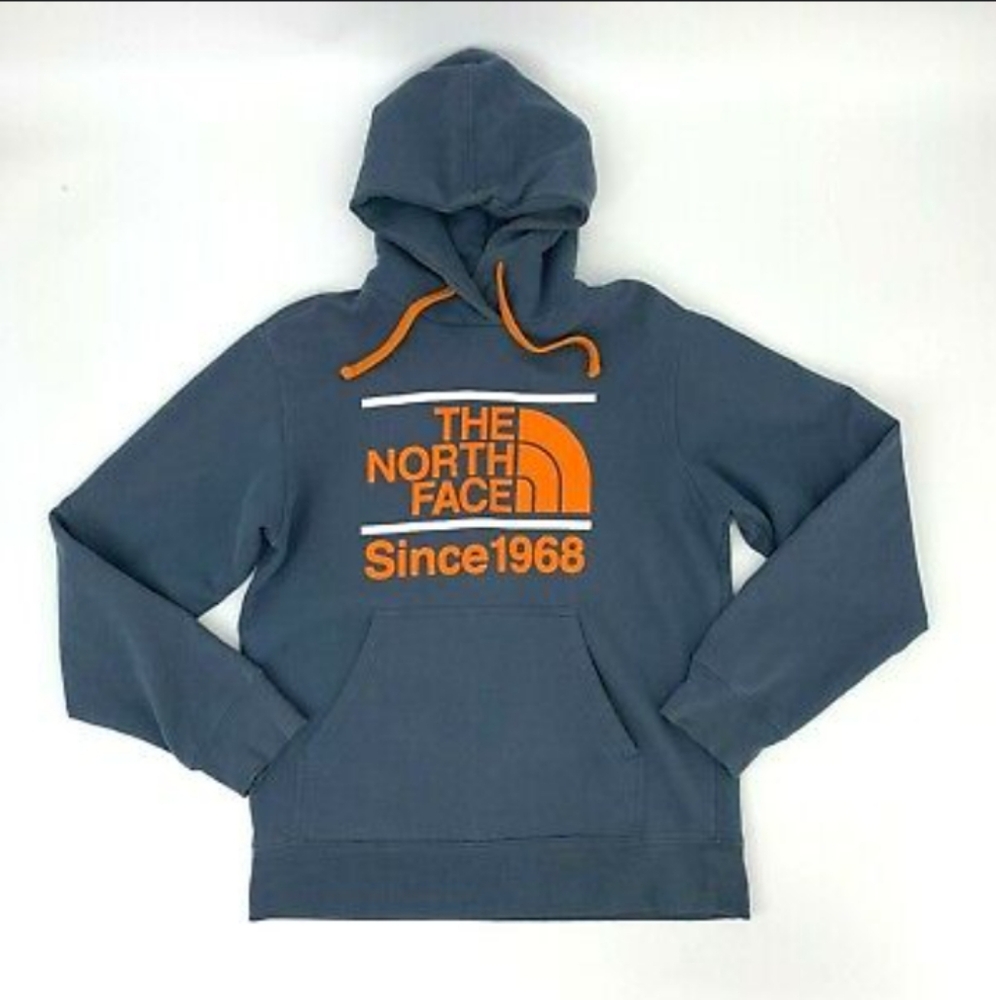 The North Face Sweatshirt Men's Gray Long Sleeve Big Logo Pullover Hoodie.